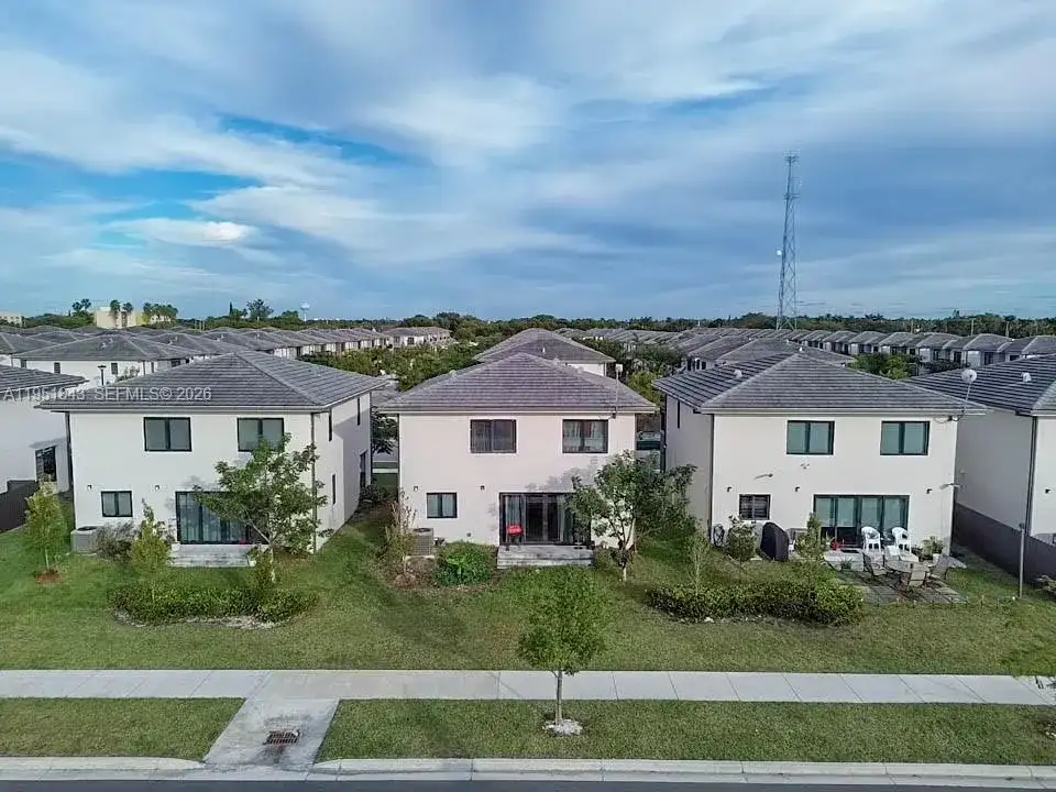111 NW 12th Ct, Florida City FL 33034 photo 5
