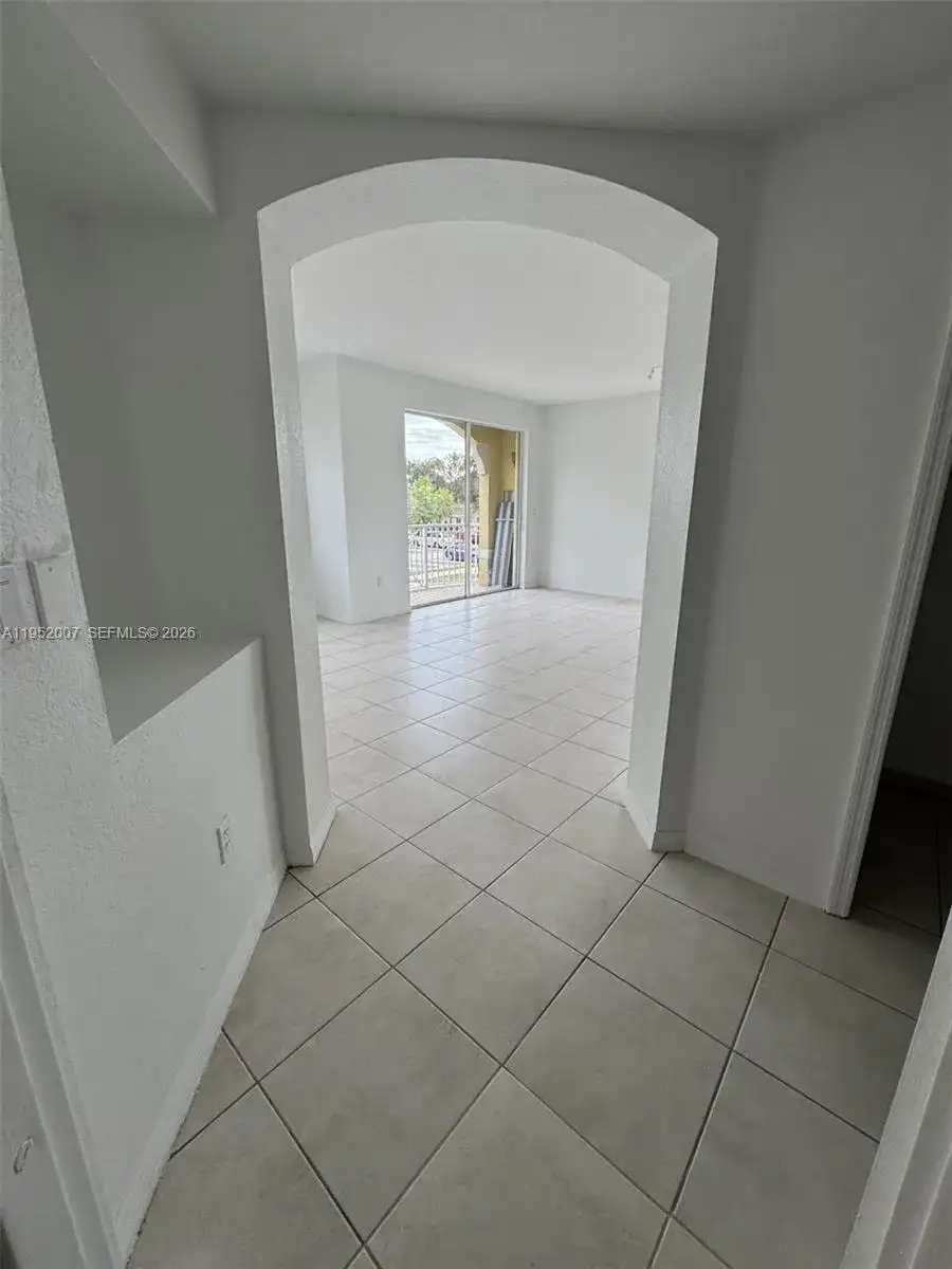 8842 W Flagler St # 208, Miami FL 33174 photo 3