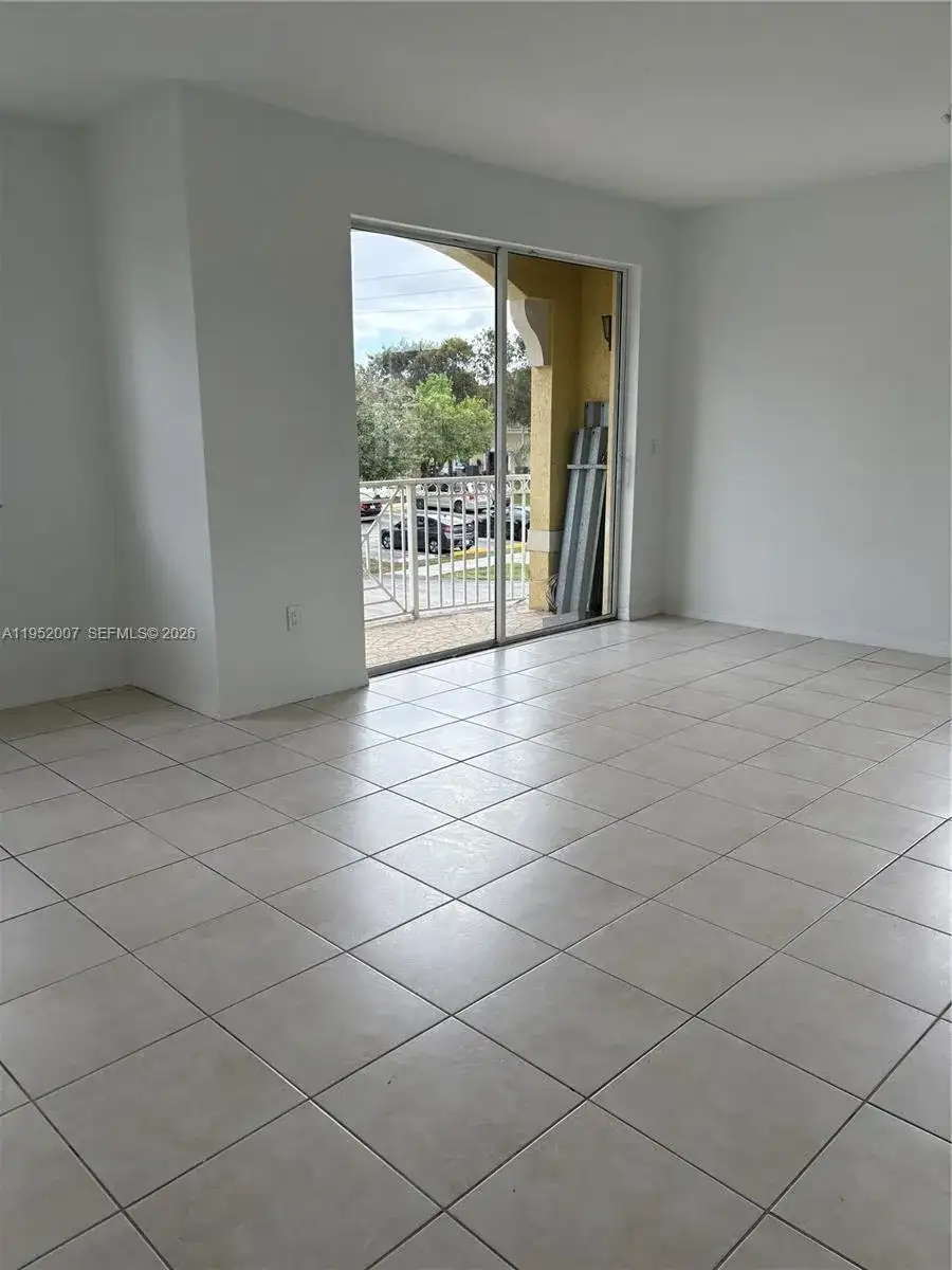 8842 W Flagler St # 208, Miami FL 33174 photo 5