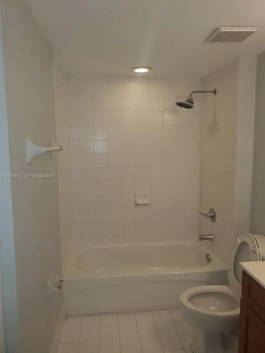 36 NW 6th Ave # 603, Miami FL 33128 photo 4