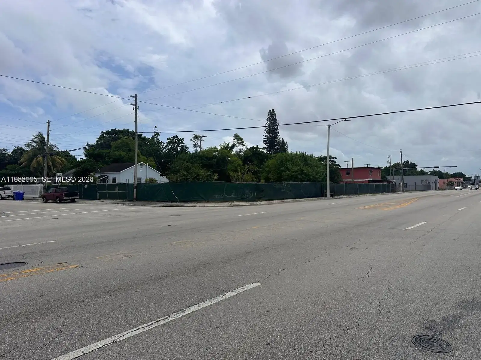 1630 NW 51st St, Miami FL 33142 photo 2
