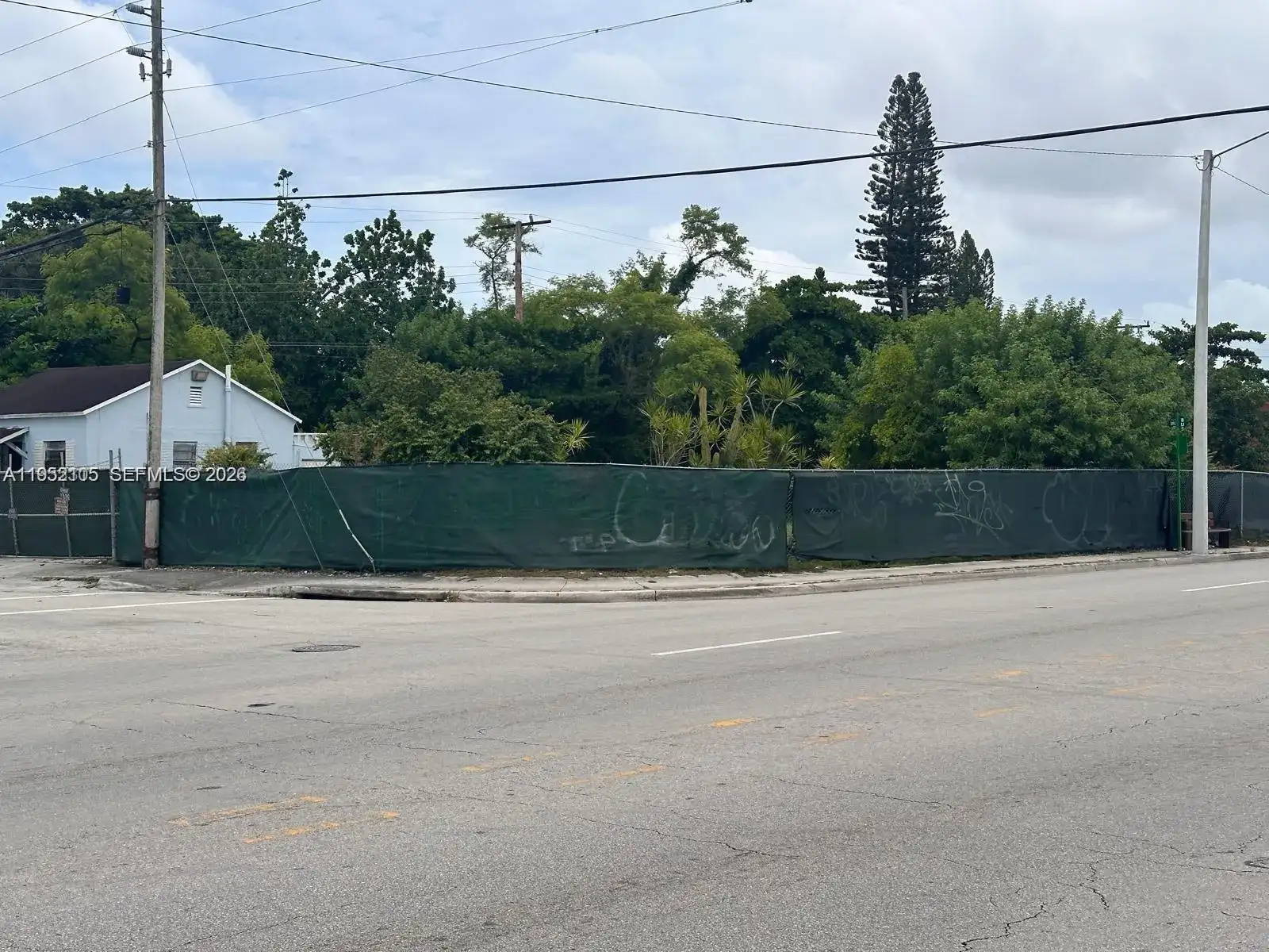 1630 NW 51st St, Miami FL 33142 photo 3