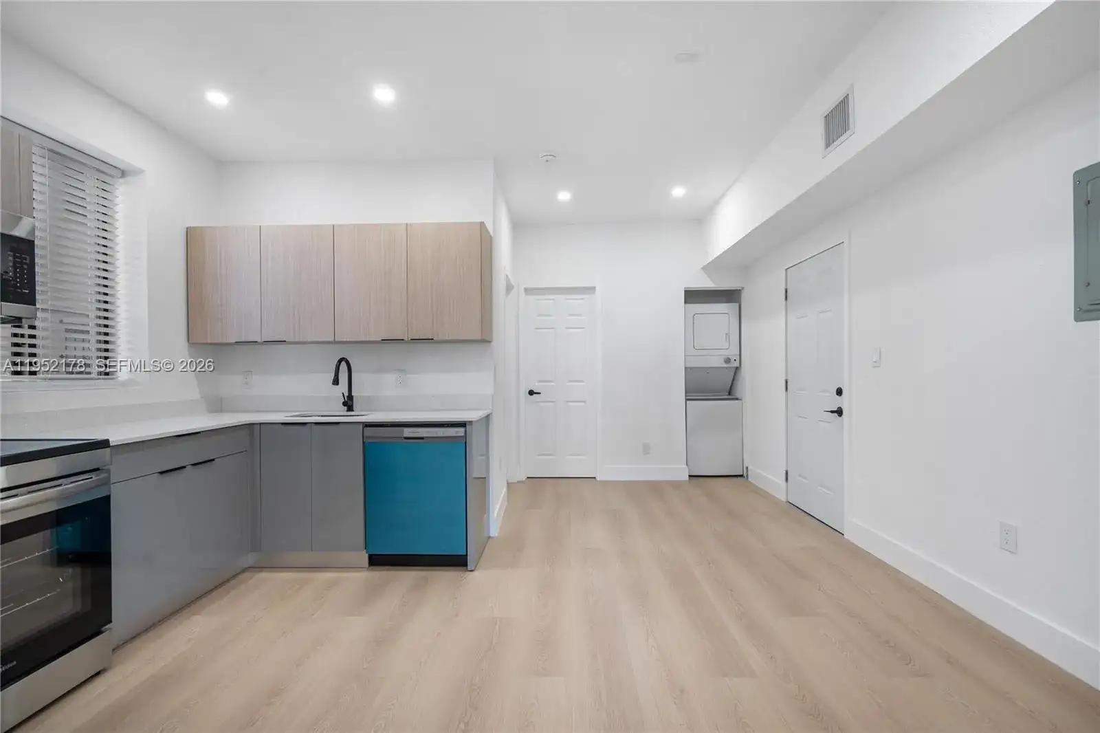 629 SW 10th Ave # 1, Miami FL 33130 photo 4