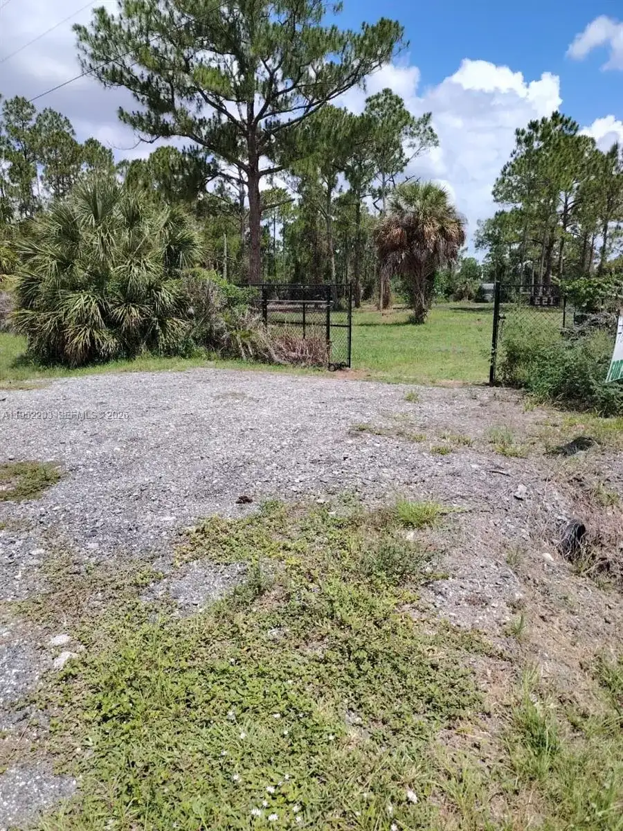 615 621 Hunting Club Ave, Clewiston FL 33440 photo 5