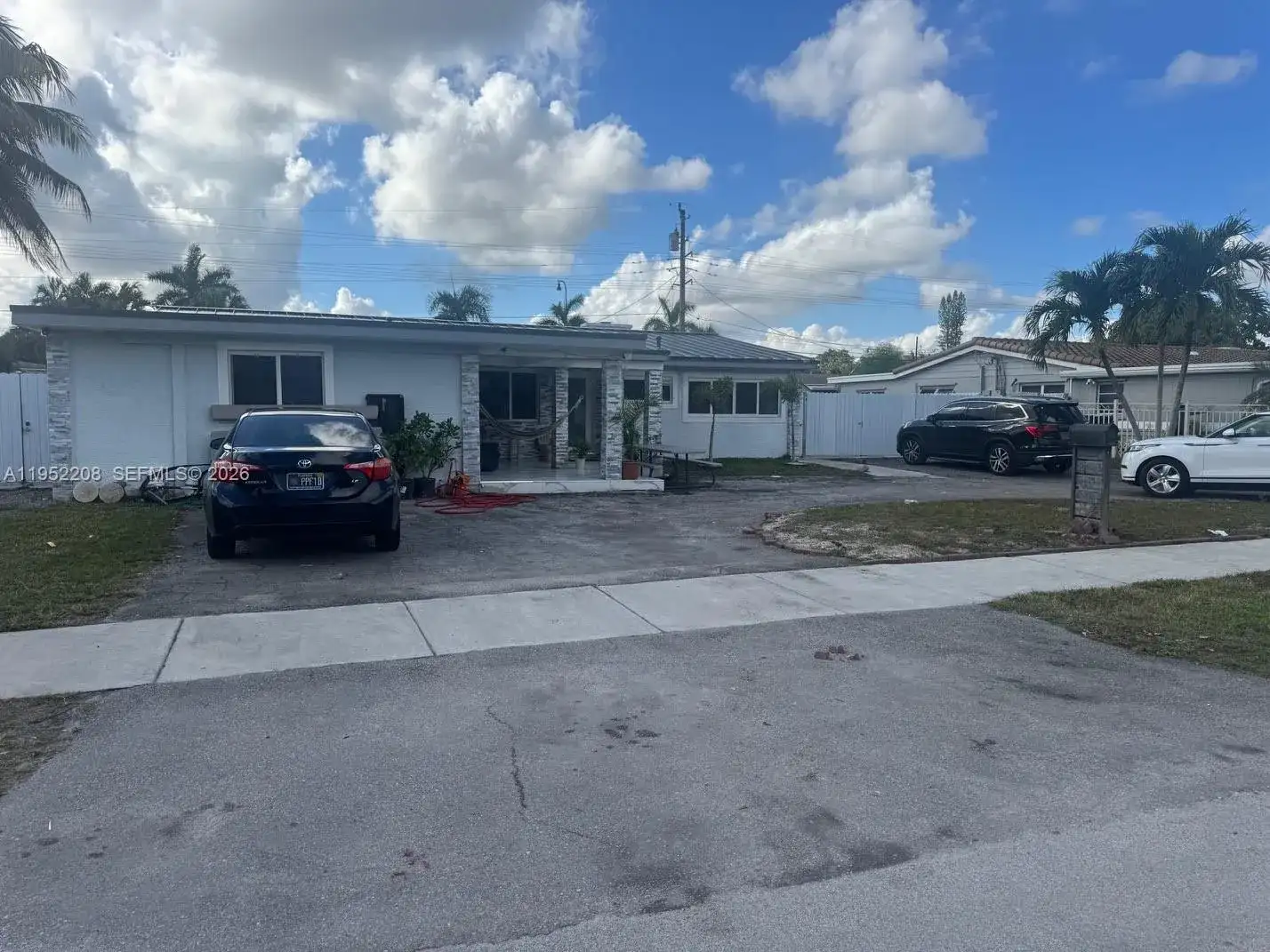 19700 NW 6th Pl, Miami Gardens FL 33169 photo 3
