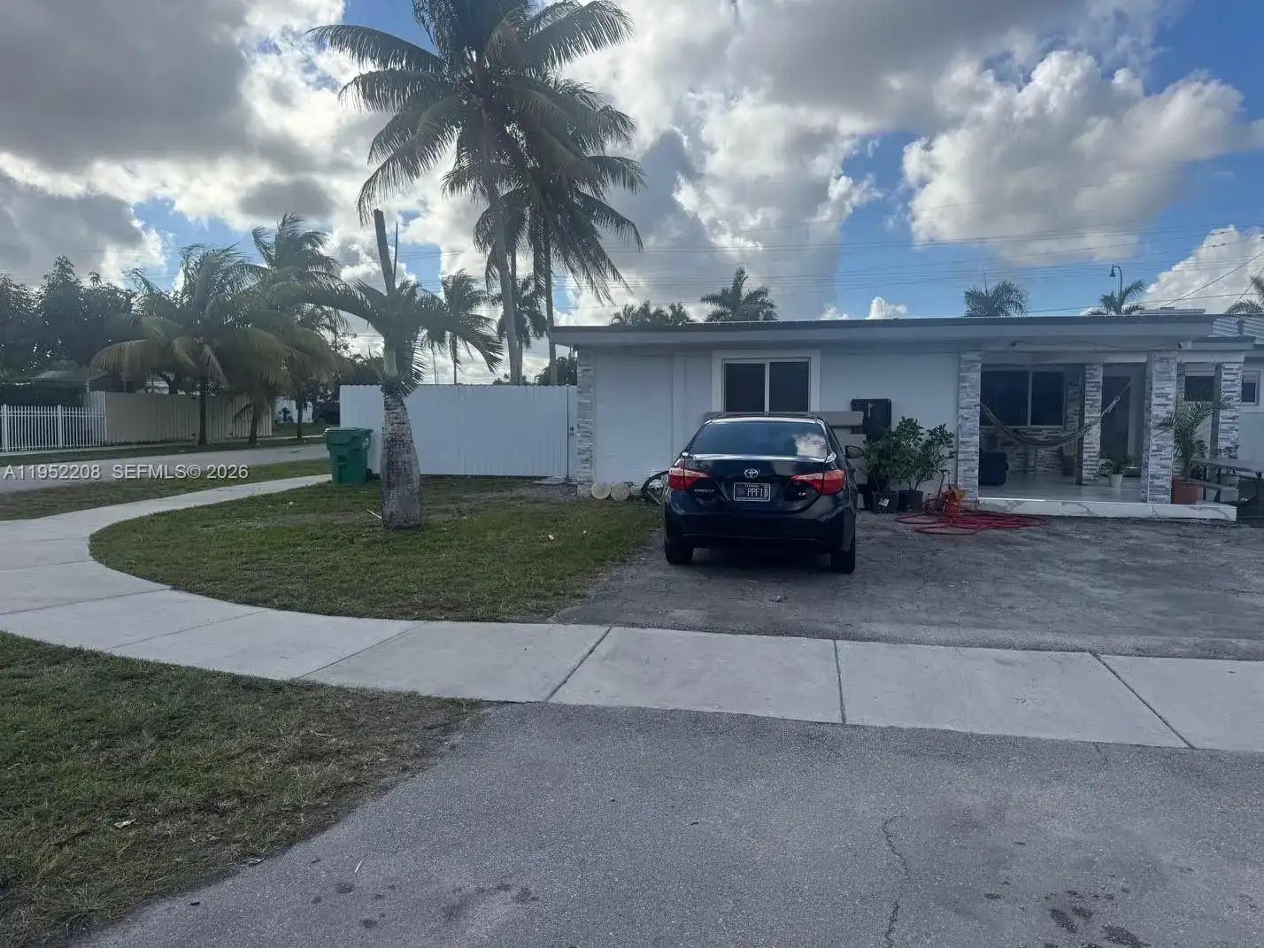 19700 NW 6th Pl, Miami Gardens FL 33169 photo 4