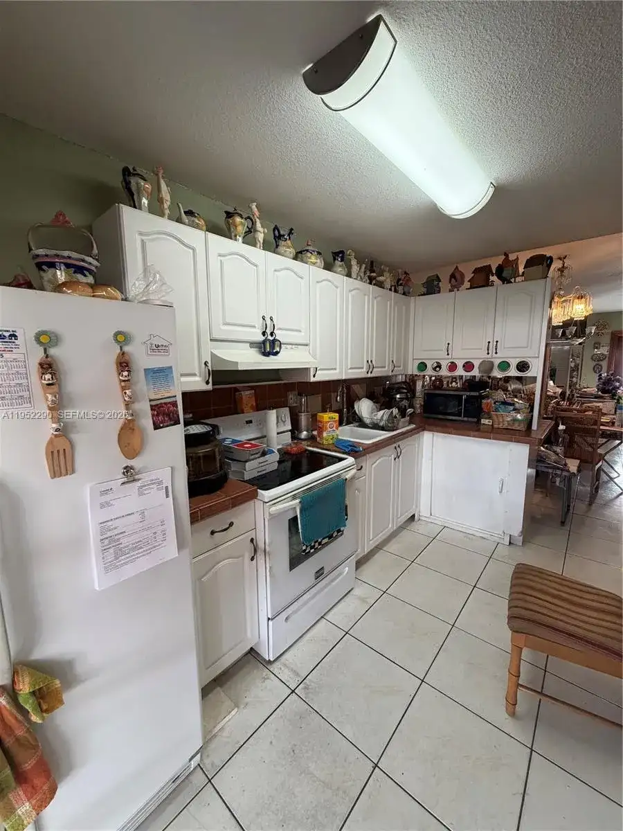 9069 NW 121st Ter # 81, Hialeah Gardens FL 33018 photo 4