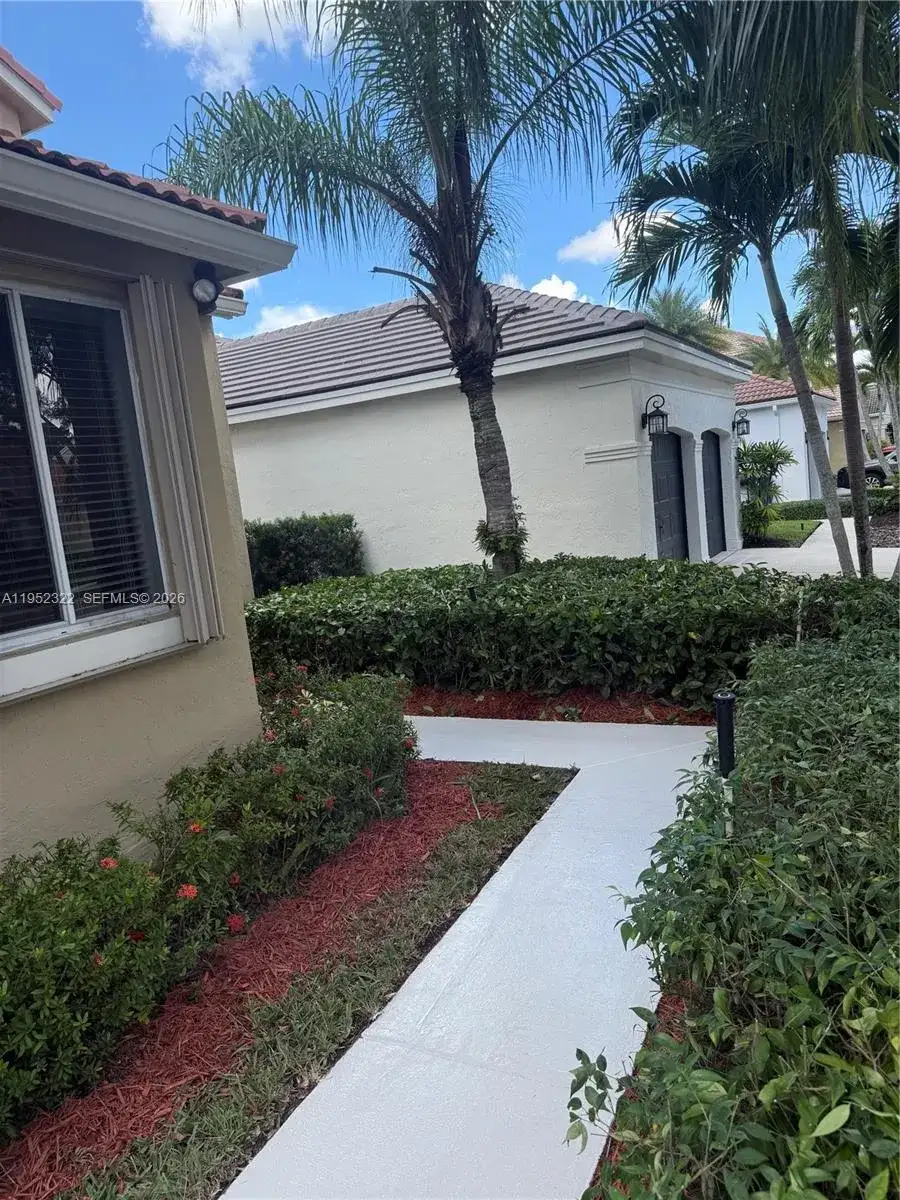 1288 Camellia Cir, Weston FL 33326 photo 3
