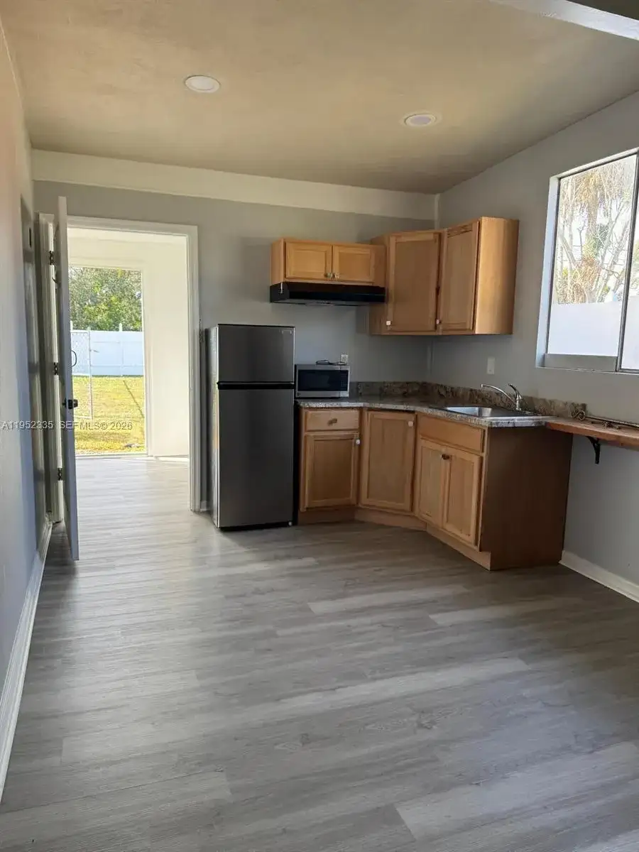 910 SW Airoso Blvd # 1, Port St. Lucie FL 34983 photo 3
