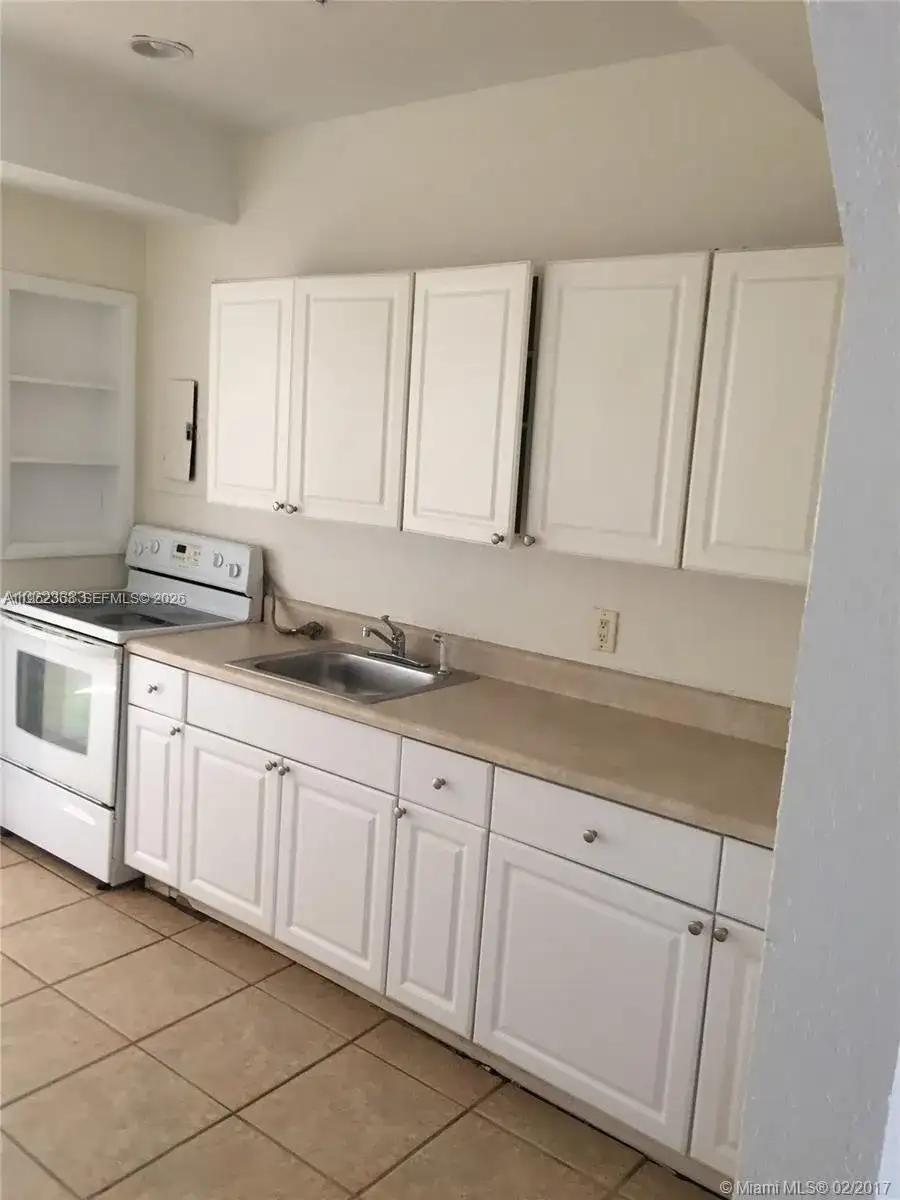 107 Allen Rd, West Park FL 33023 photo 2