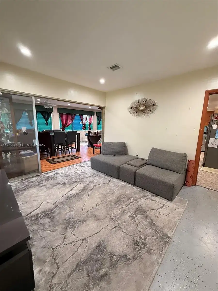 17520 NW 18th Ave, Miami Gardens FL 33056 photo 4