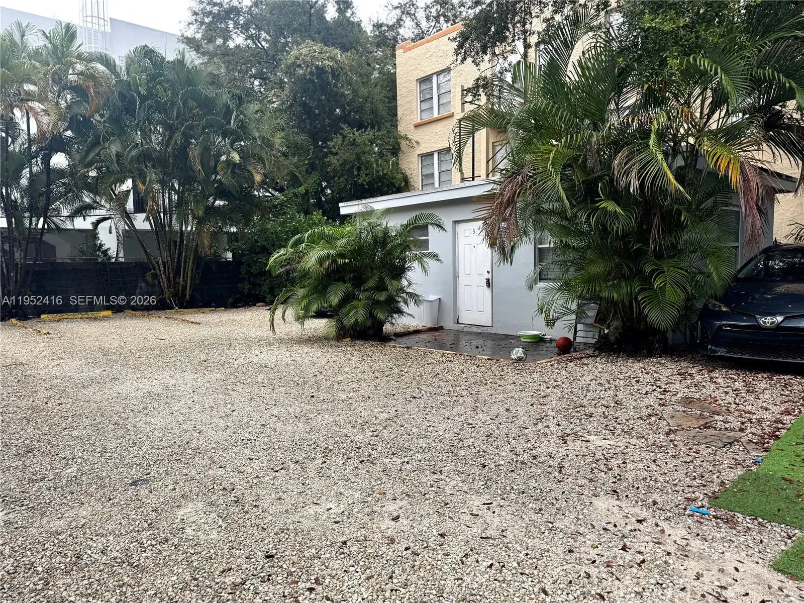 529 SW 3rd St, Miami FL 33130 photo 4