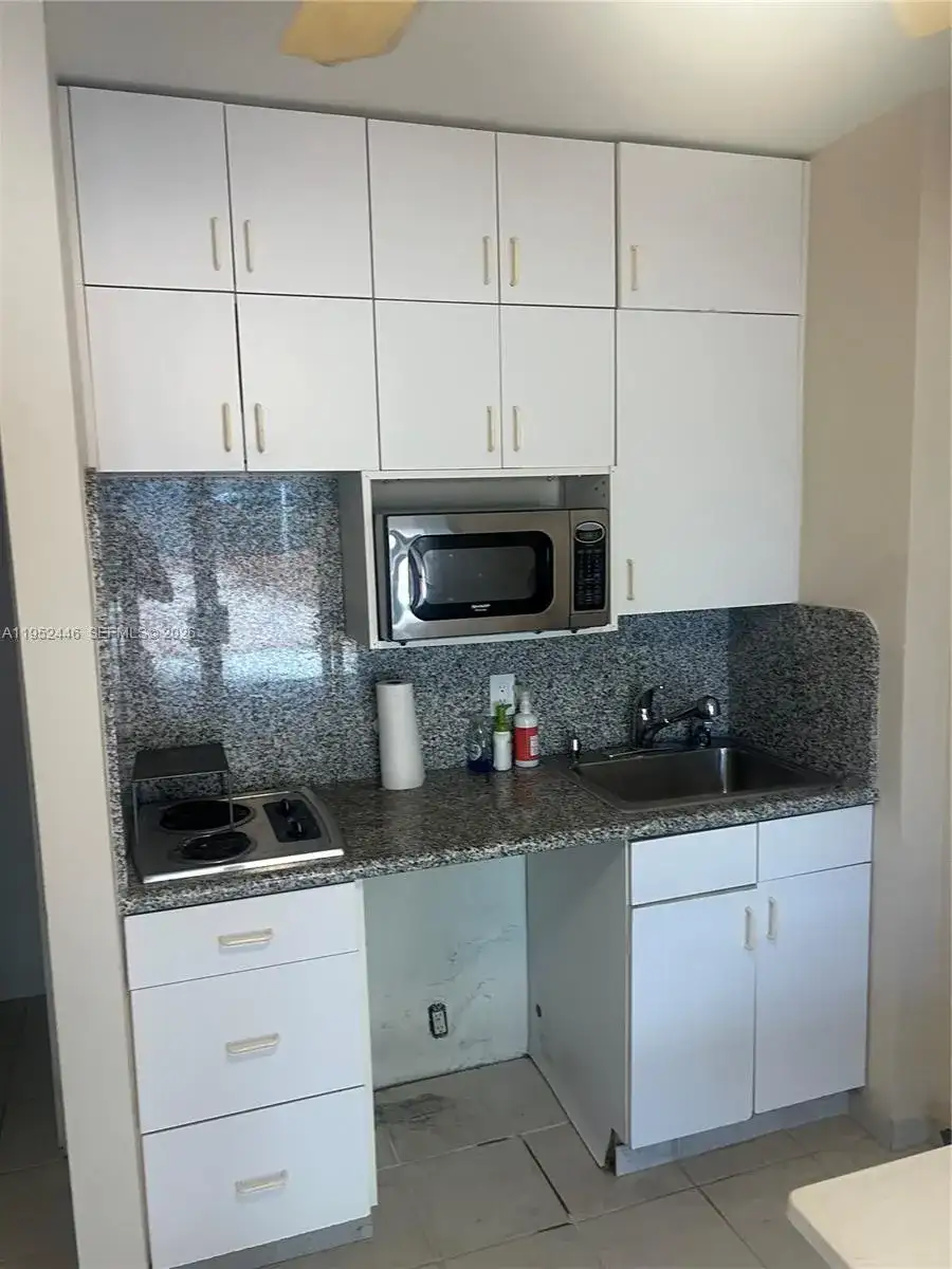 9801 Collins Ave, Bal Harbour FL 33154 photo 2