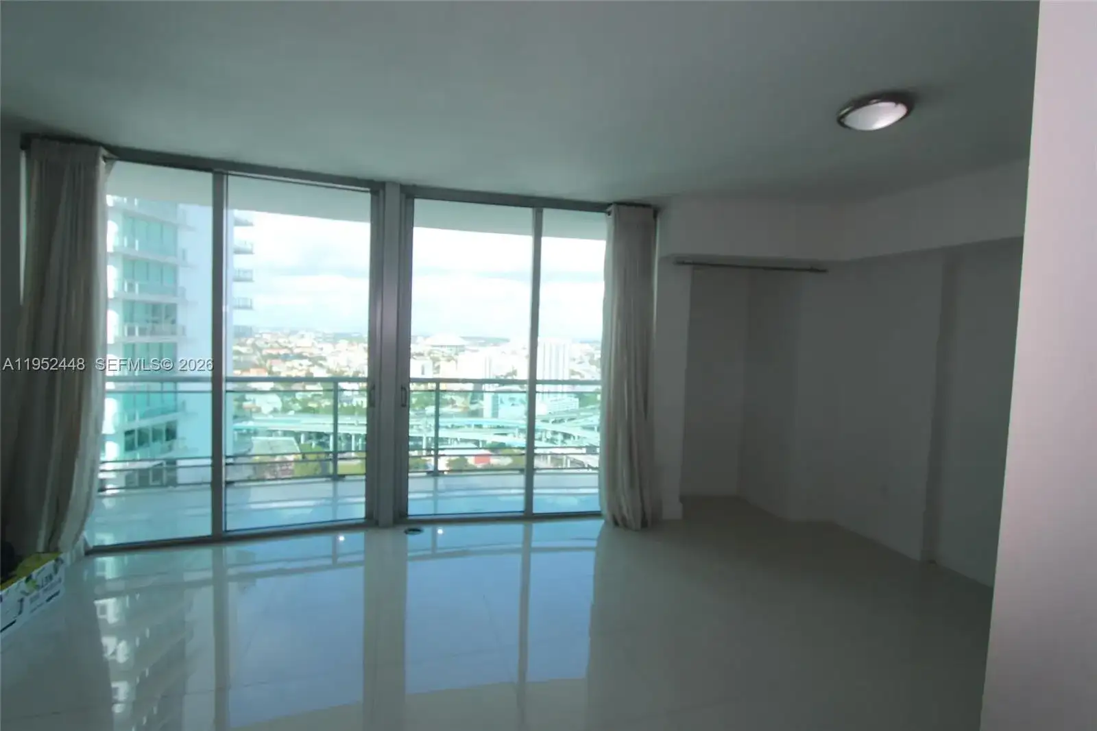 350 S Miami Ave # 3615, Miami FL 33130 photo 3
