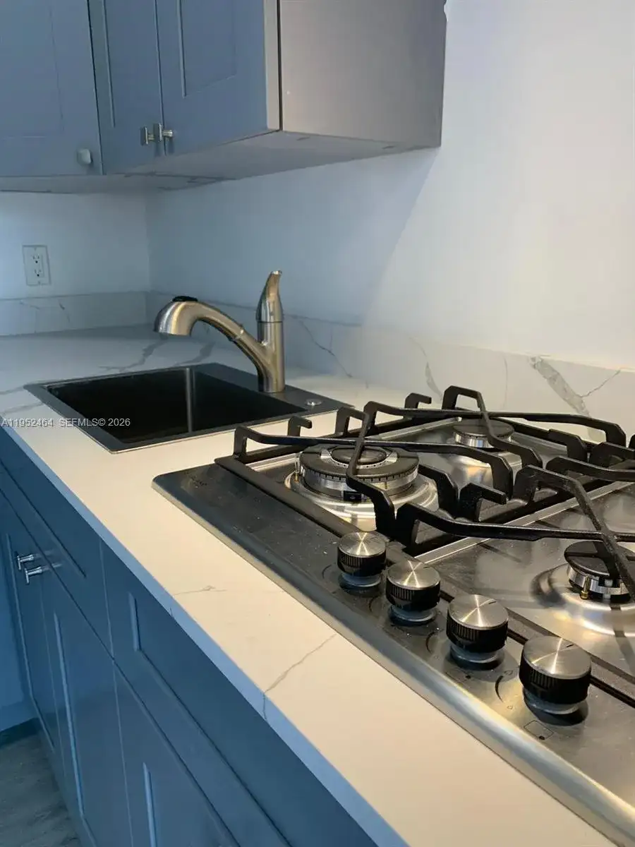 600 SW 16th Ave, Miami FL 33135 photo 3