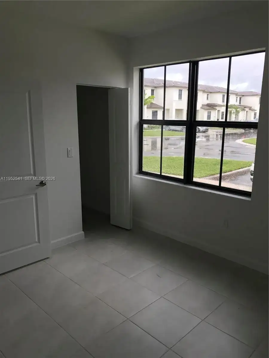 12989 SW 233rd Ter # 12989, Miami FL 33032 photo 3