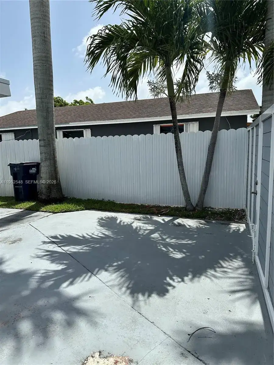 11631 SW 179th Ter, Miami FL 33157 photo 5
