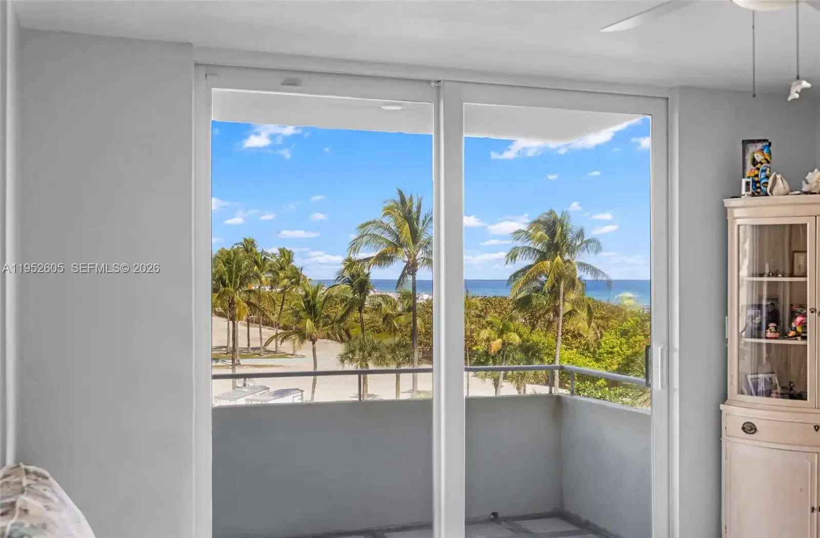 465 Ocean Dr # 419, Miami Beach FL 33139 photo 2