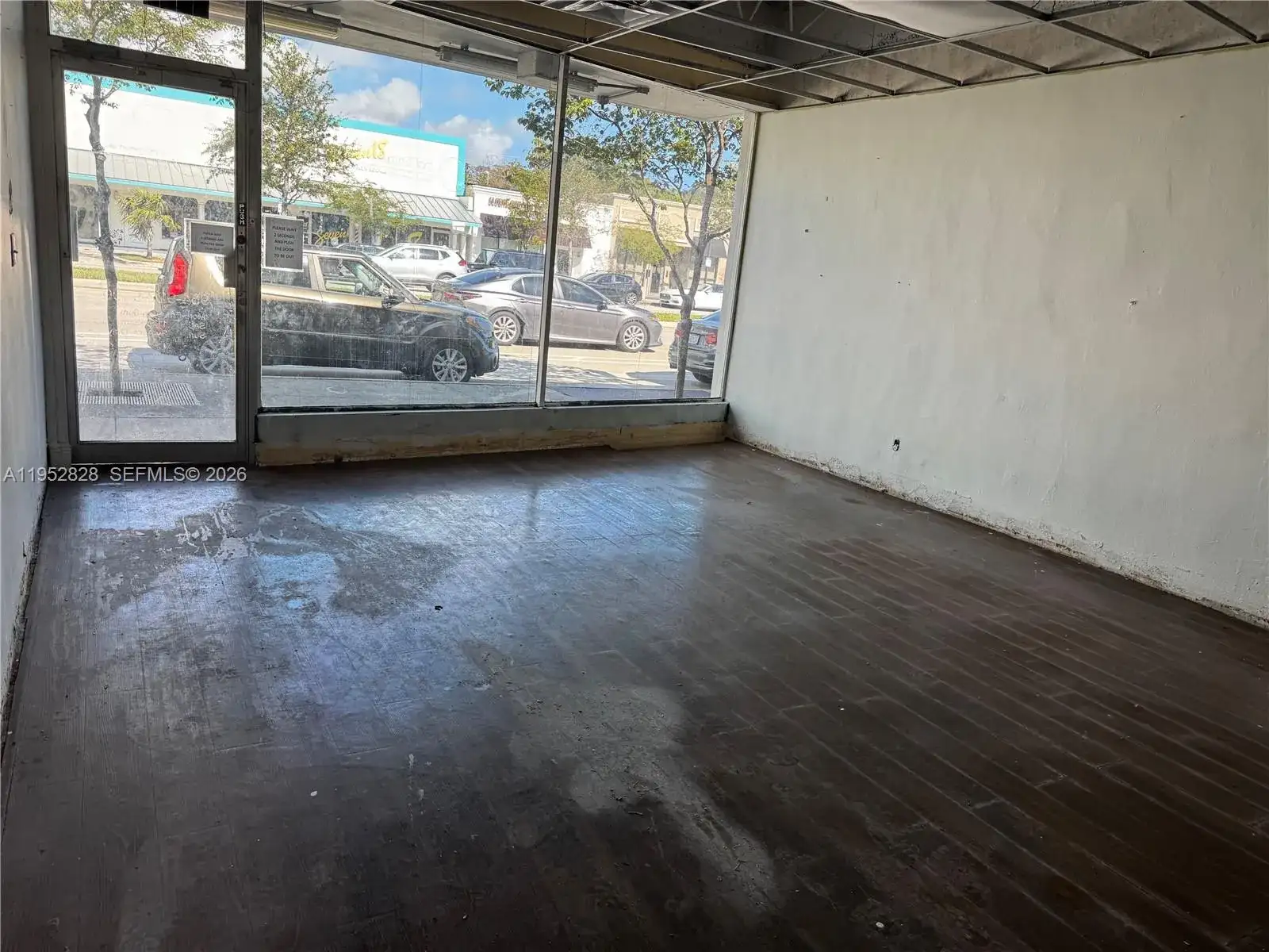 2328 Hollywood Blvd, Hollywood FL 33020 photo 2