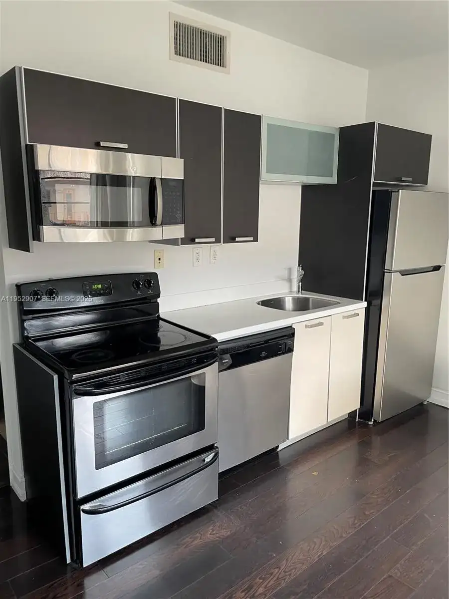 621 11th St # 103, Miami Beach FL 33139 photo 3