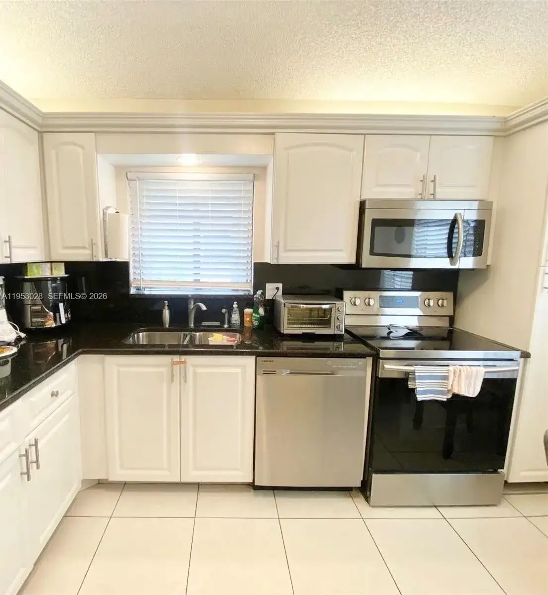 8089 Sweetbriar Way, Boca Raton FL 33496 photo 2