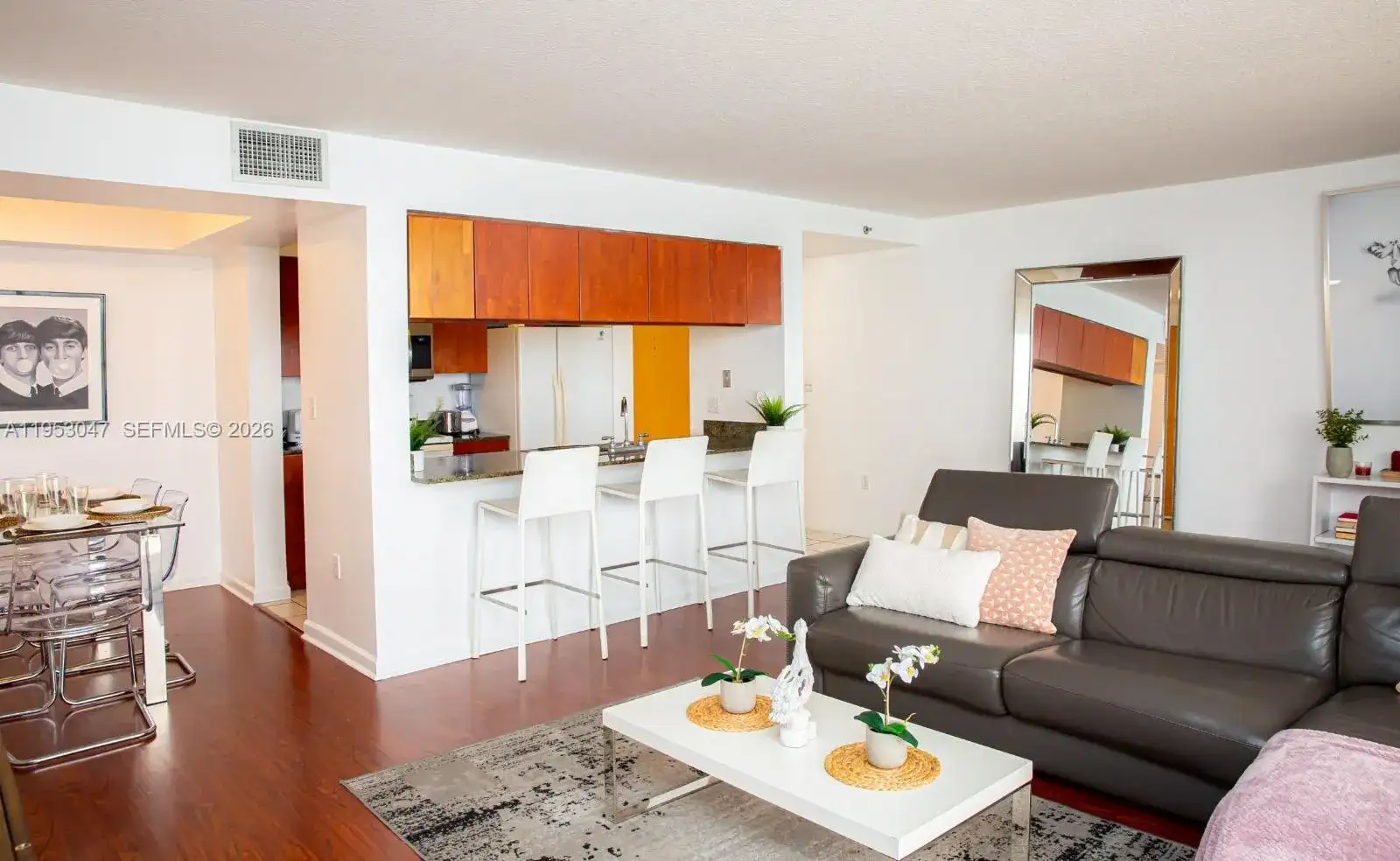 1200 Brickell Bay Dr # 1901, Miami FL 33131 photo 3