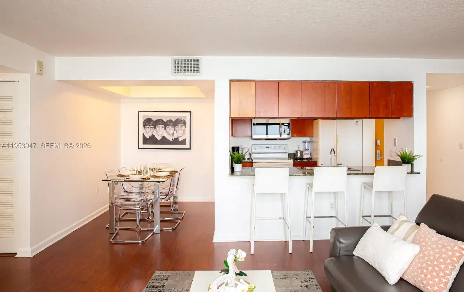 1200 Brickell Bay Dr # 1901, Miami FL 33131 photo 5