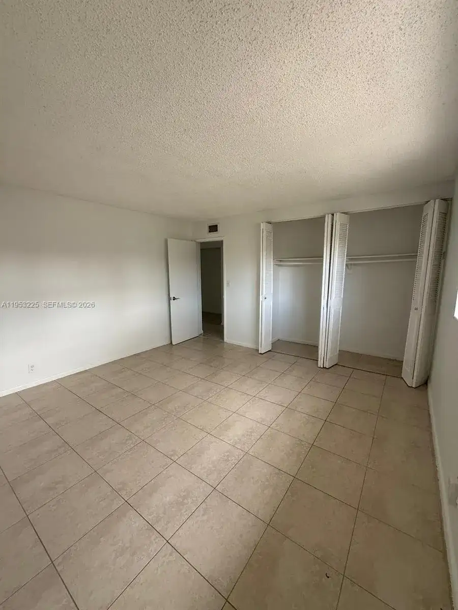 1200 SW 50th Ave # 3, North Lauderdale FL 33068 photo 2
