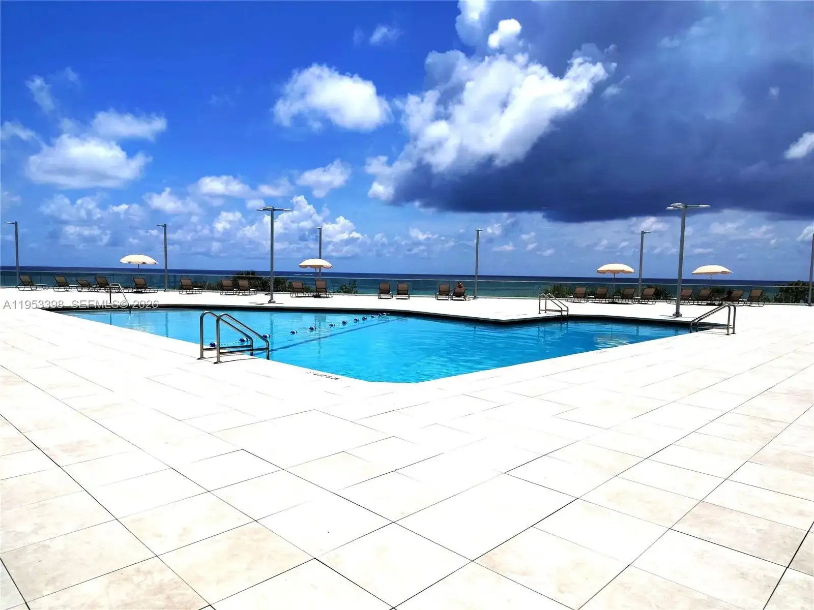7135 Collins Ave # 722, Miami Beach FL 33141 photo 2