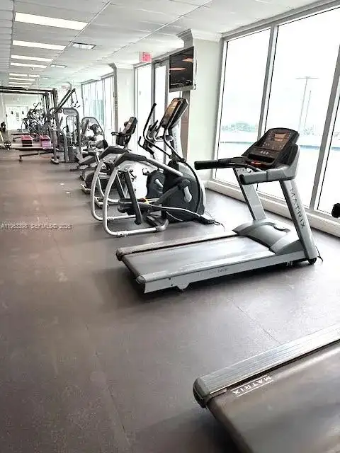 7135 Collins Ave # 722, Miami Beach FL 33141 photo 3