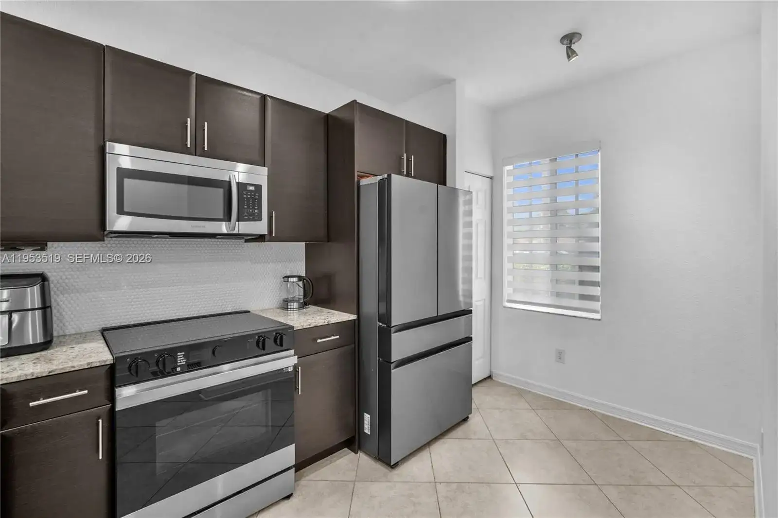 121 NW 2nd Ave # 4, Hallandale Beach FL 33009 photo 4