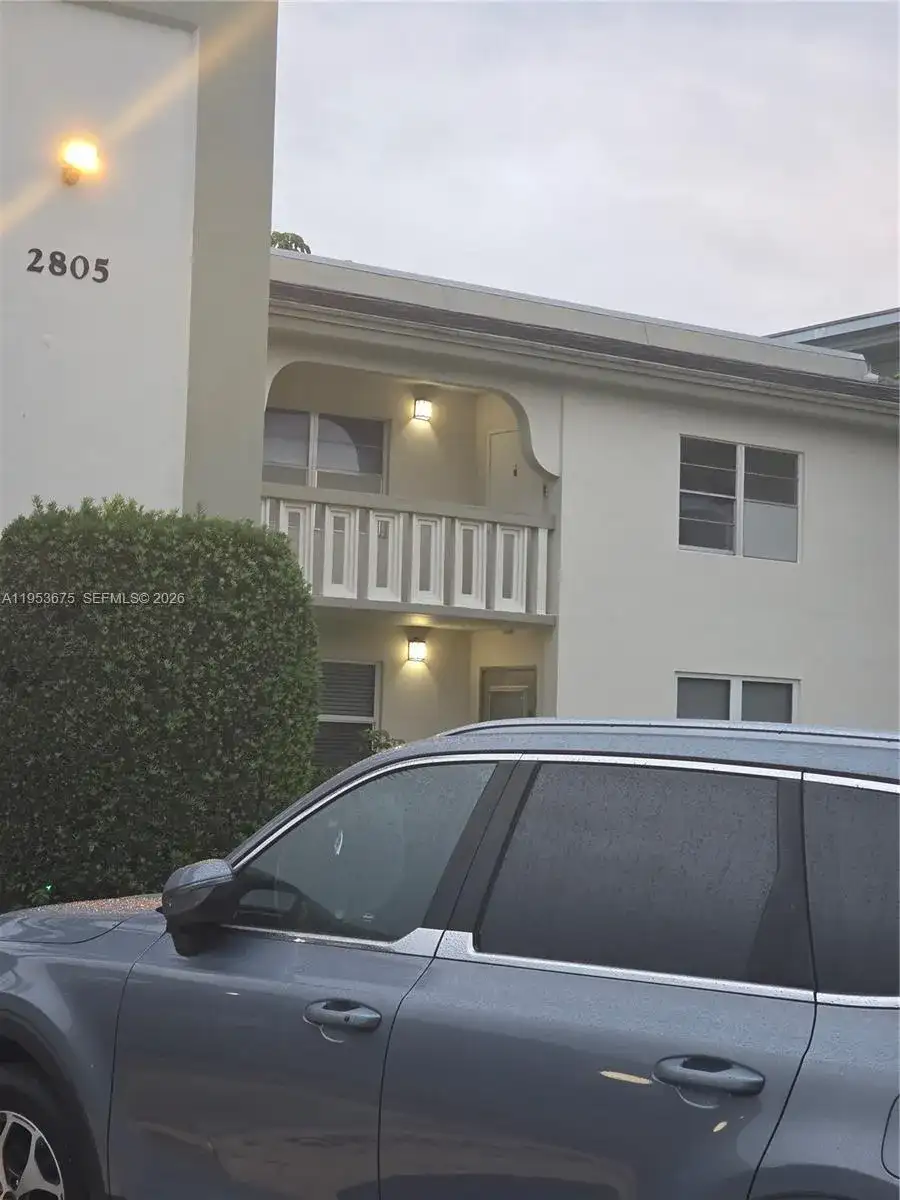 2805 Victoria Way # H2, Coconut Creek FL 33066 photo 5