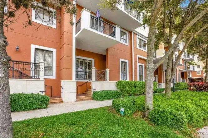 8395 SW 73rd Ave # 104, Miami FL 33143 photo 2