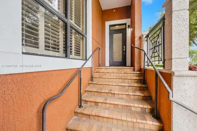 8395 SW 73rd Ave # 104, Miami FL 33143 photo 3