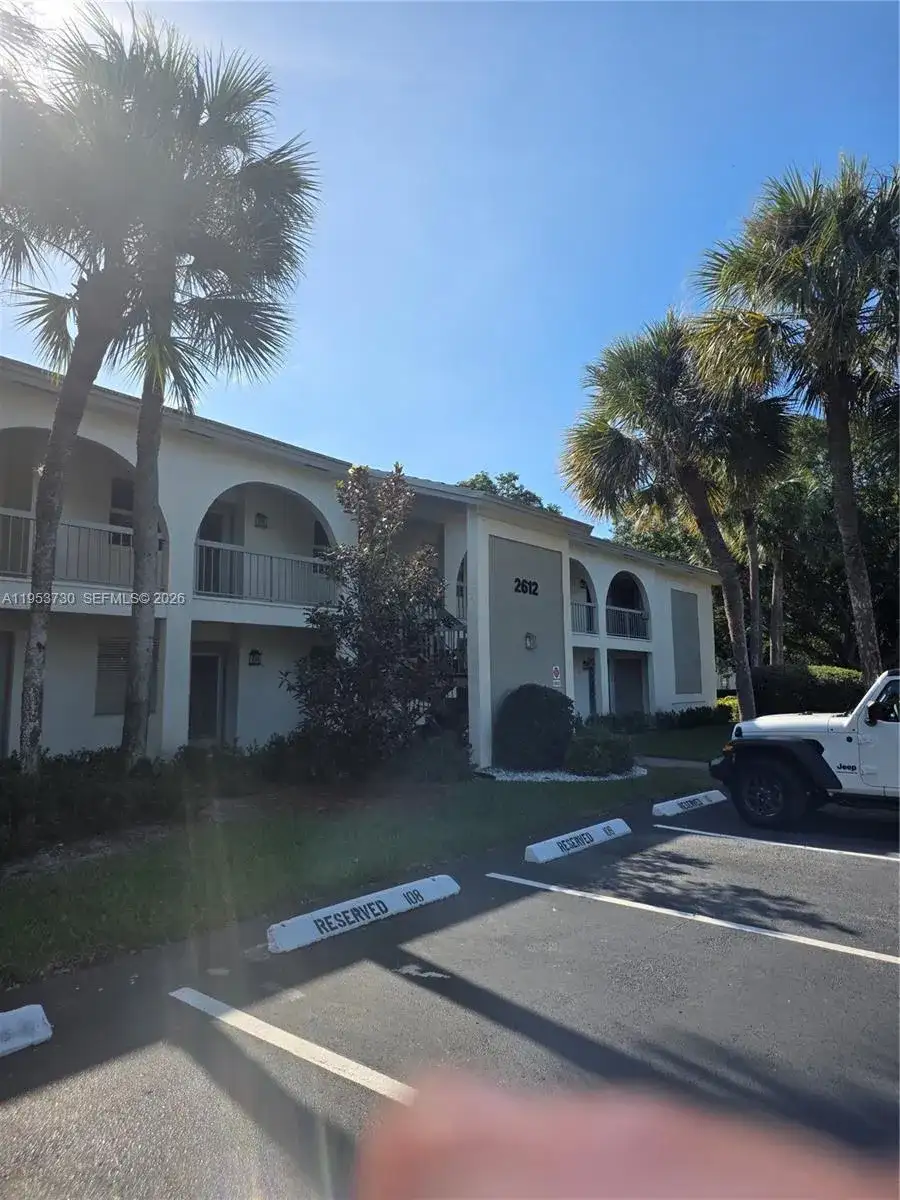 2612 Nassau Bnd # E2, Coconut Creek FL 33066 photo 2