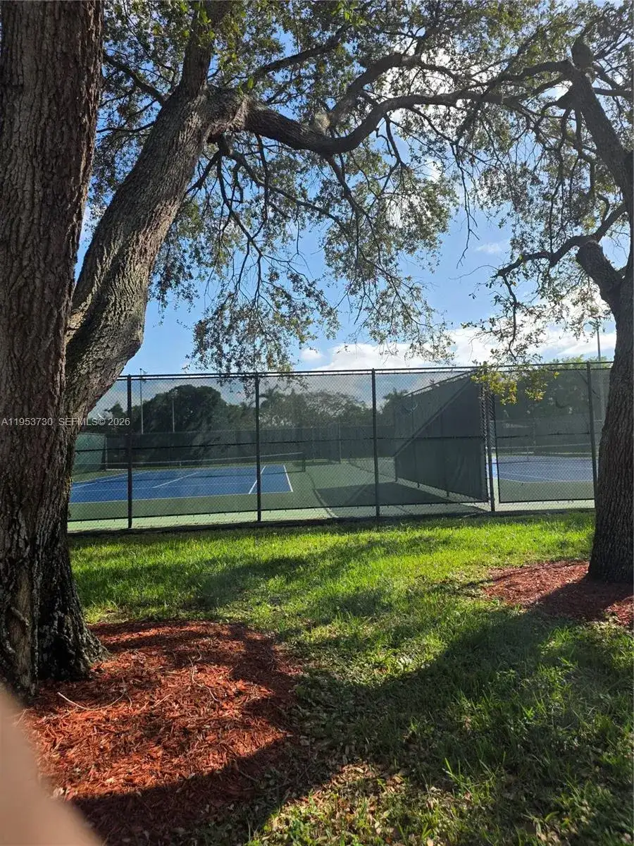 2612 Nassau Bnd # E2, Coconut Creek FL 33066 photo 4