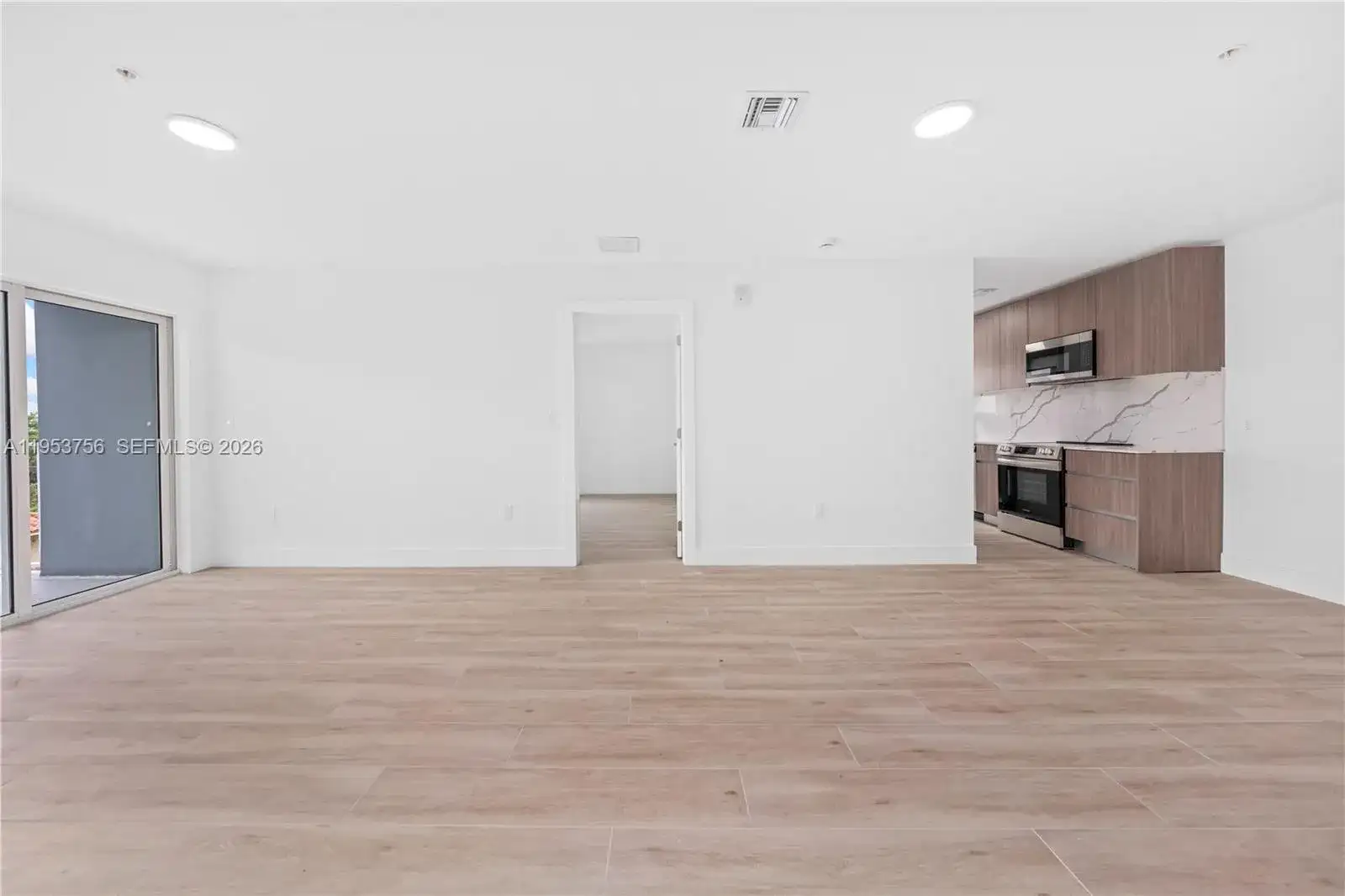 32 NW 14th Ave # 301, Miami FL 33125 photo 5