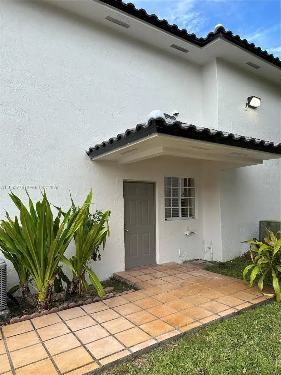 7549 NW 175th St # 7549, Hialeah FL 33015 photo 4