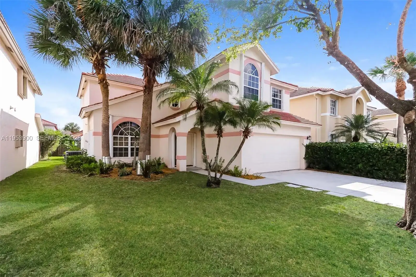 7634 Trenton Dr, Lake Worth FL 33467 photo 2