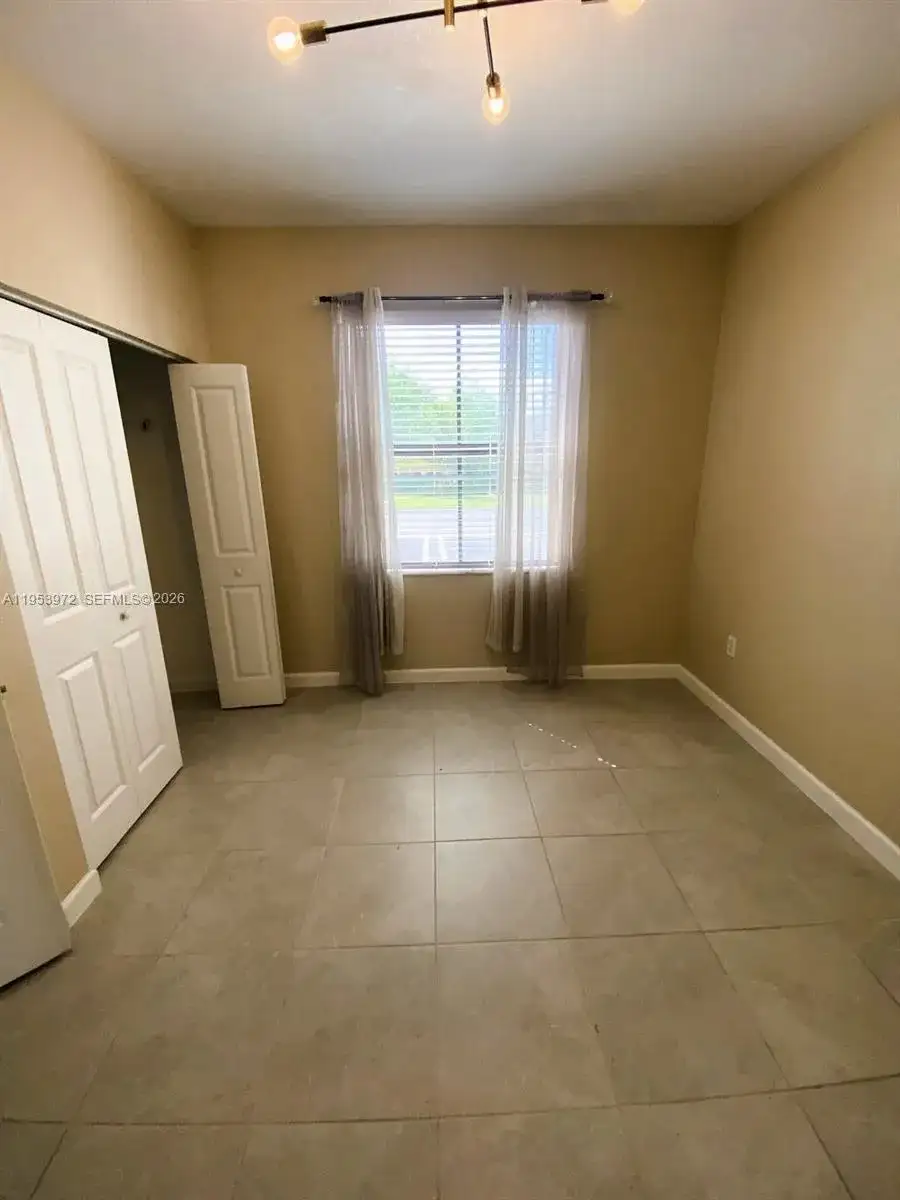 18220 SW 148th Rd, Miami FL 33187 photo 3