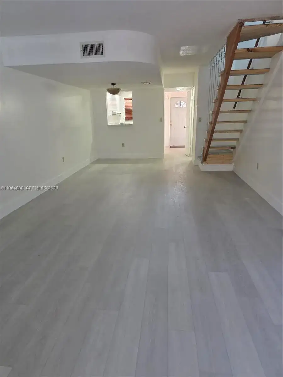 1095 W 40th St # 26, Hialeah FL 33012 photo 4