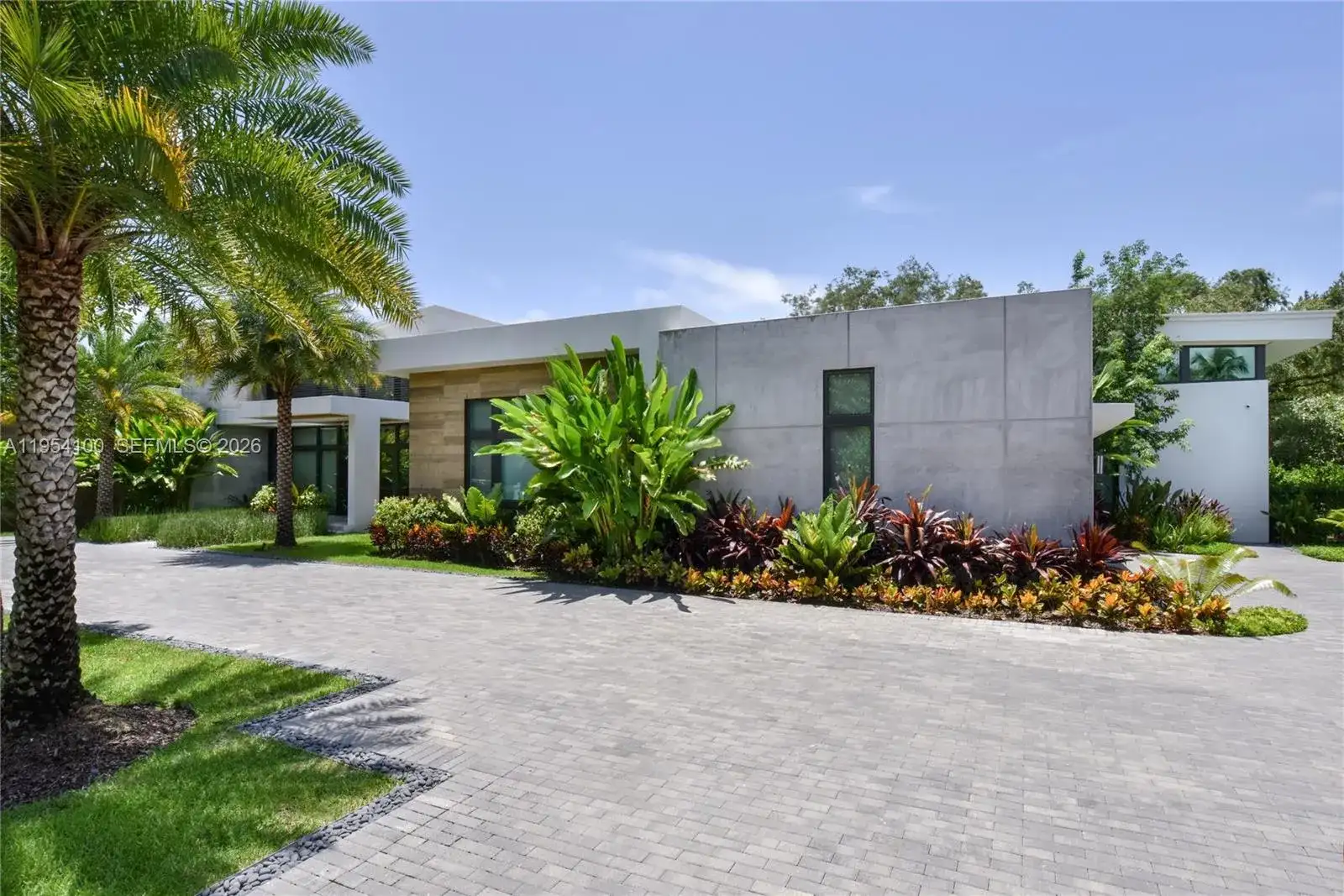 11050 SW 69th Ave, Pinecrest FL 33156 photo 4