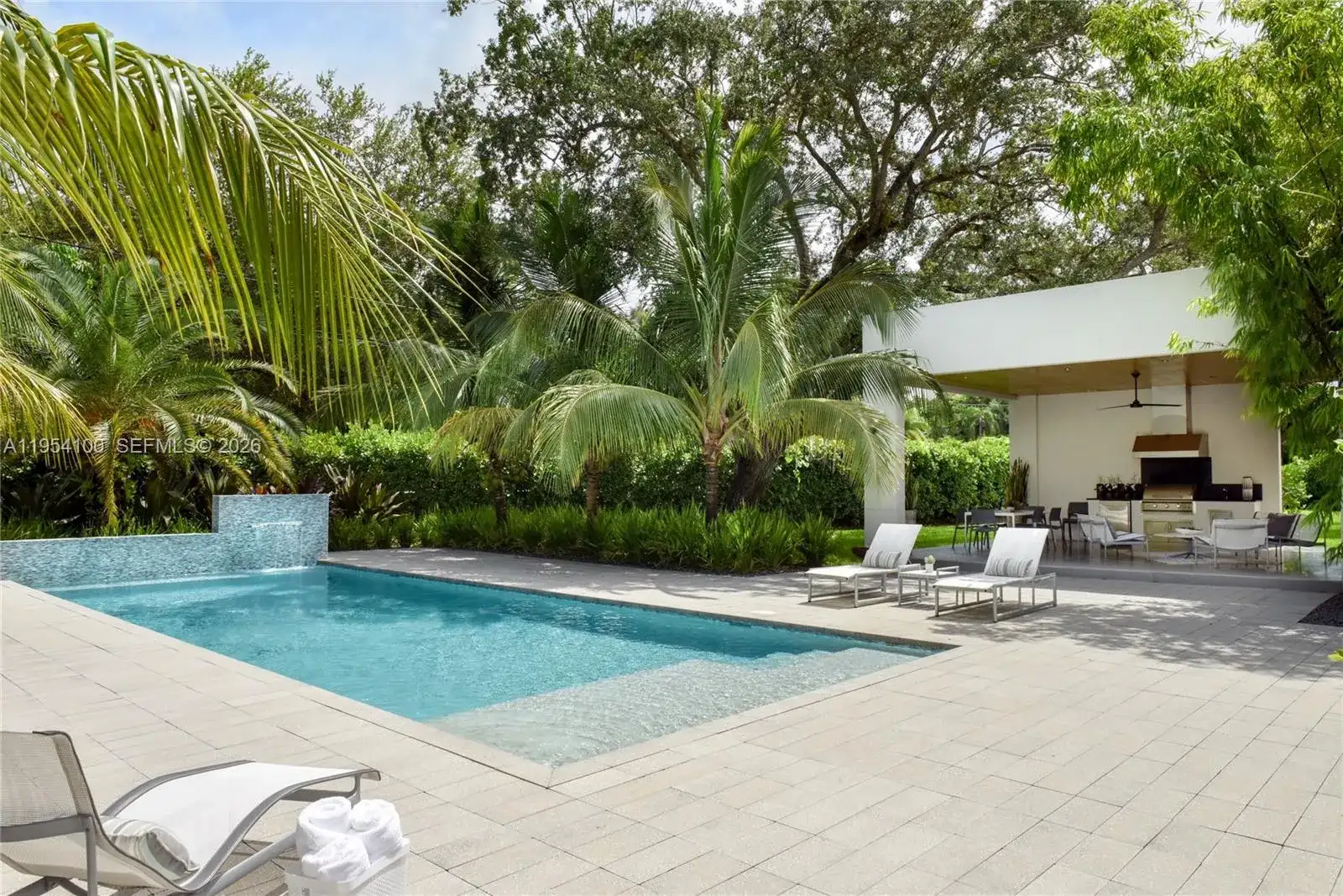11050 SW 69th Ave, Pinecrest FL 33156 photo 5
