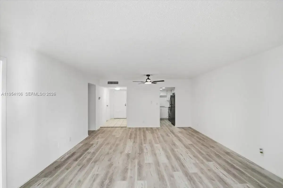 6101 N Falls Cir Dr # 309, Lauderhill FL 33319 photo 2