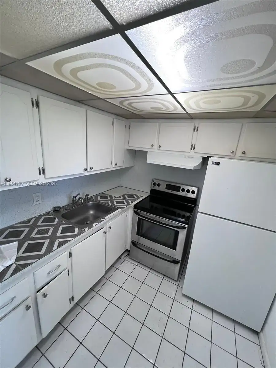 89 Berkshire D # 89, West Palm Beach FL 33417 photo 5