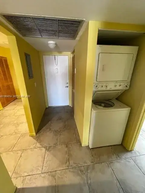 20815 NE 8th Ct # 20, Miami FL 33179 photo 4