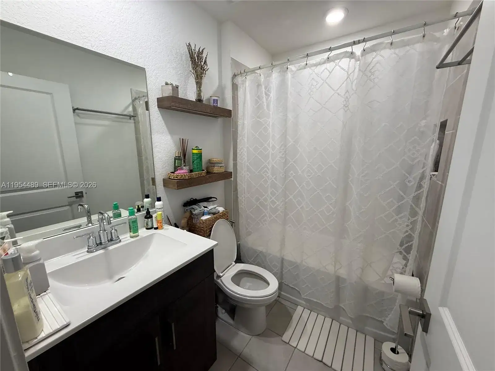 1043 SE 24th Ave, Homestead FL 33035 photo 5