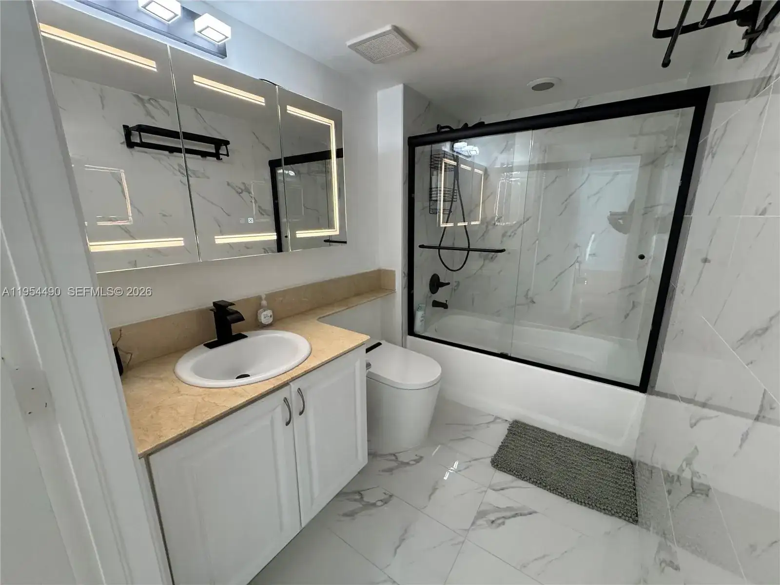 1155 Brickell Bay Dr # 2306, Miami FL 33131 photo 5