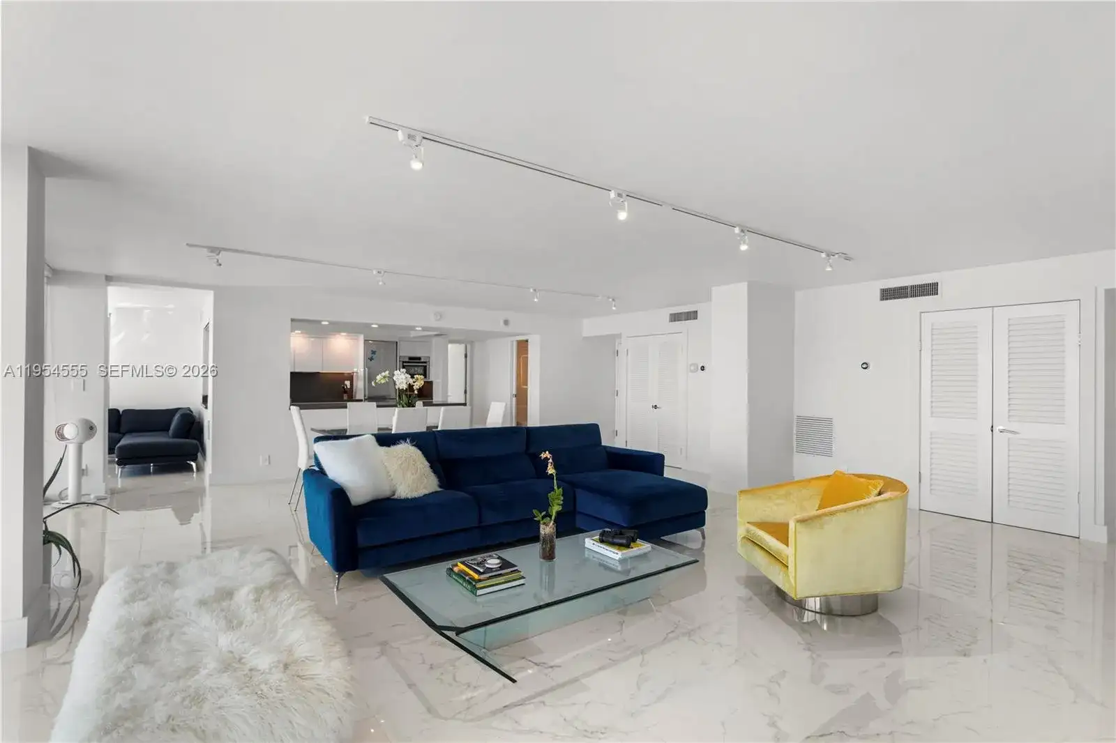 2655 Collins Ave, Miami Beach FL 33140 photo 4