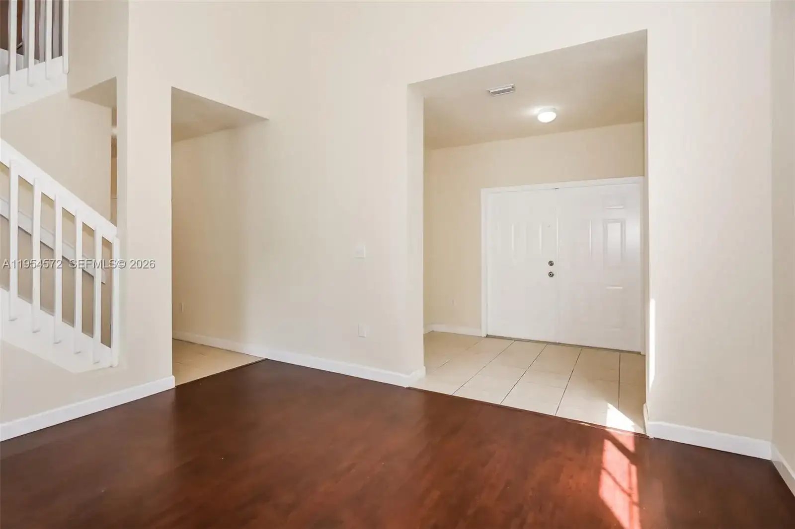 15464 SW 18 Lane, Miami FL 33185 photo 2